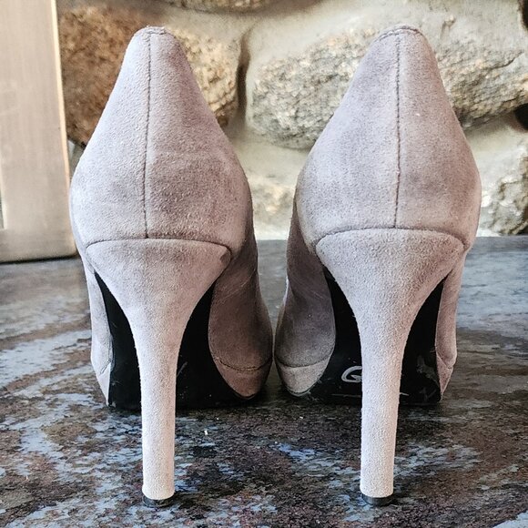 Calvin Klein Onyx Platinum Suede Platform Heels Size 7.5 - Picture 16 of 16